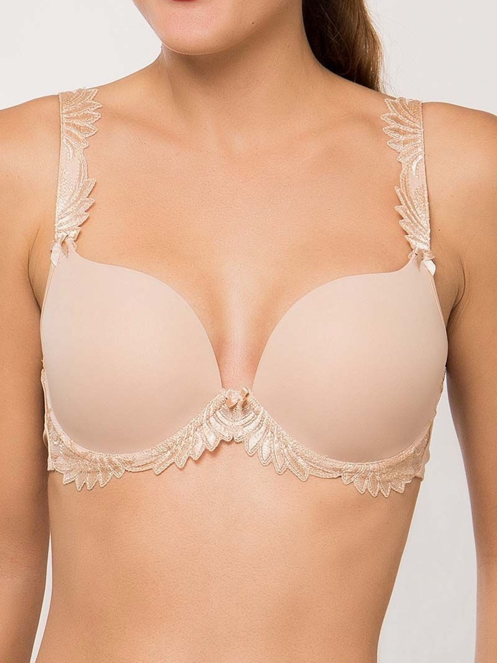 Empriente Thalia Seamless Padded Plunge Bra Nude 30G